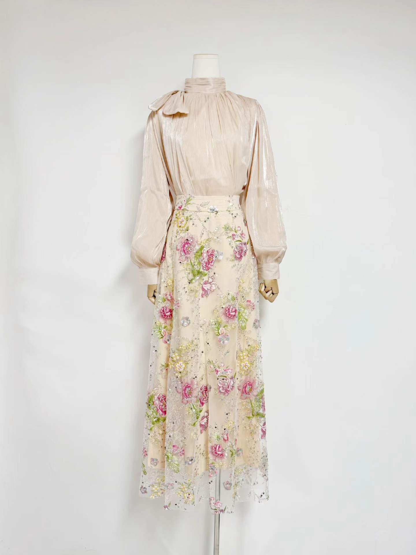 VGH エレガントシック ブラックフローラル ツーピースセッ - Women'S Formal Wear Suits のレビューと価格