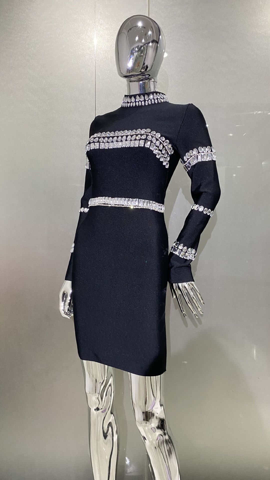 スーパーフラッシュラインストーンセミタートルネックブラックド - Women'S Semi Formal Evening Wear のレビューと価格